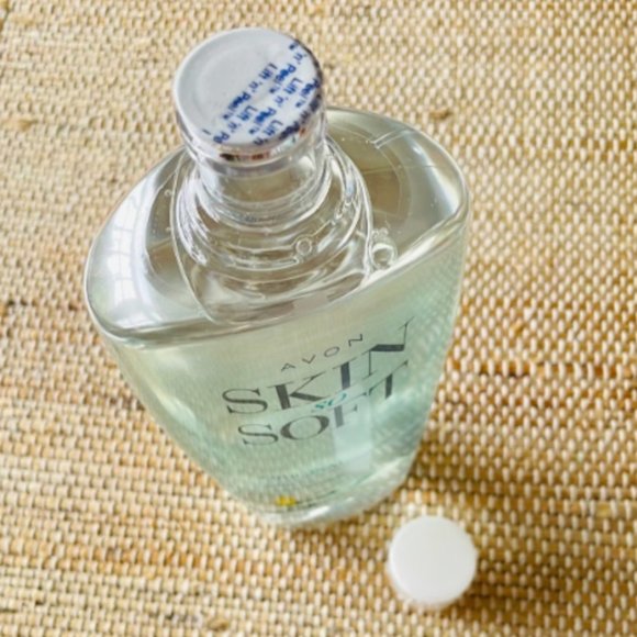Avon Skin So Soft Original Bath Oil - NEW Sealed - SSS Oil - Picture 3 of 3
